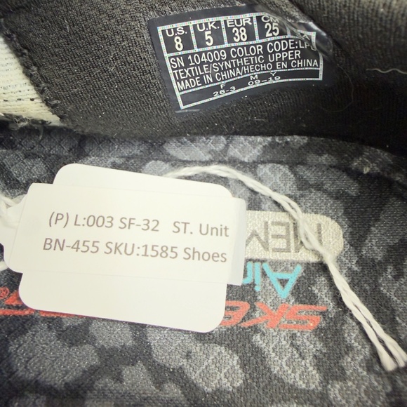 Skechers women size 8 Leopard Print Sneakers with Black slippers on shoes - Picture 9 of 9